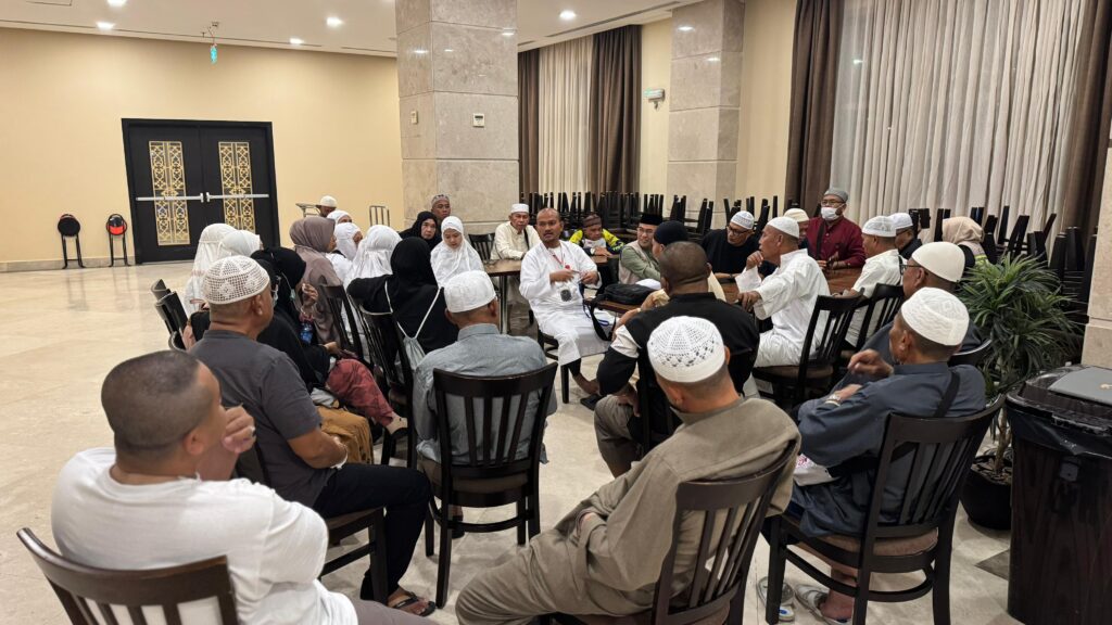 Wali Kota Tanjungbalai Mahyaruddin Salim Batubara Bersilaturahmi Bersama Jemaah Haji Kota Tanjungbalai 