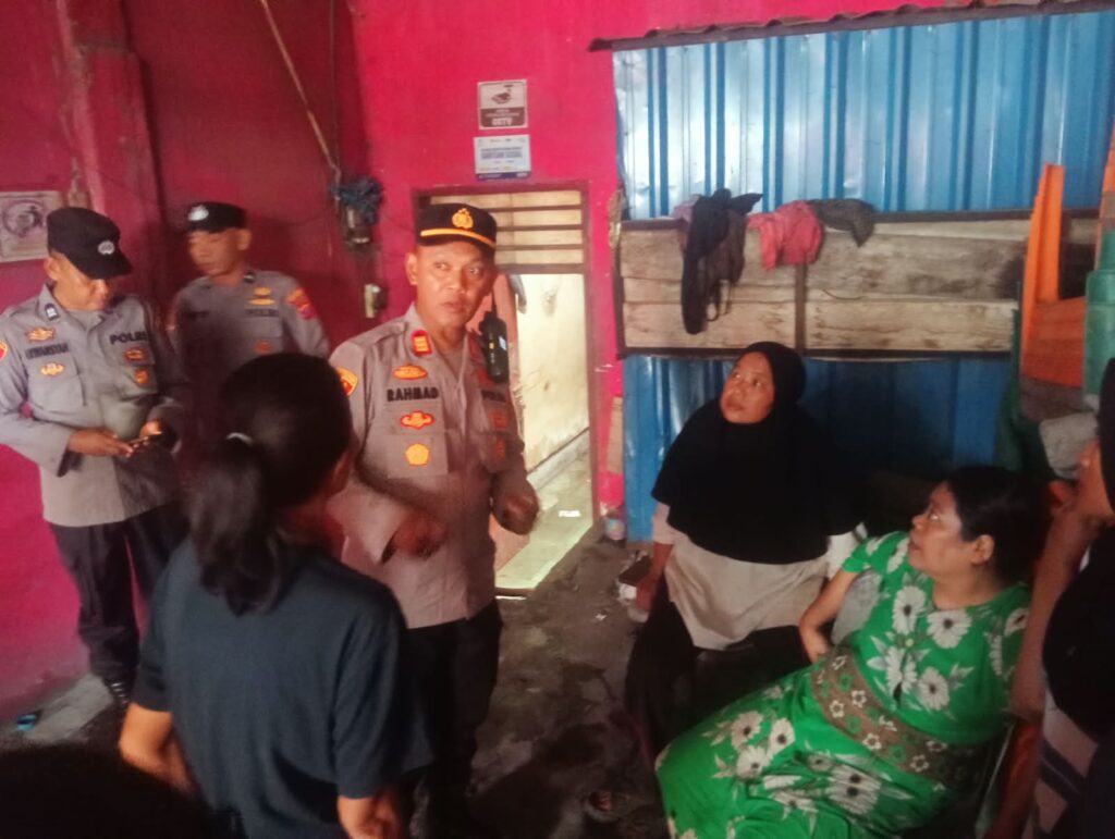 Diduga Akibat Obat Nyamuk Bakar, Dapur Rumah Warga di Indrapura Terbakar   